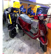 Divine Motors Scoot 1 IScoot 1