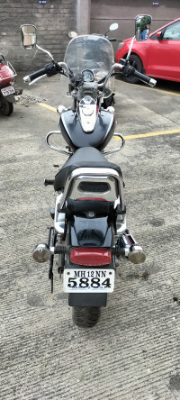 Black Bajaj Avenger Cruise 220
