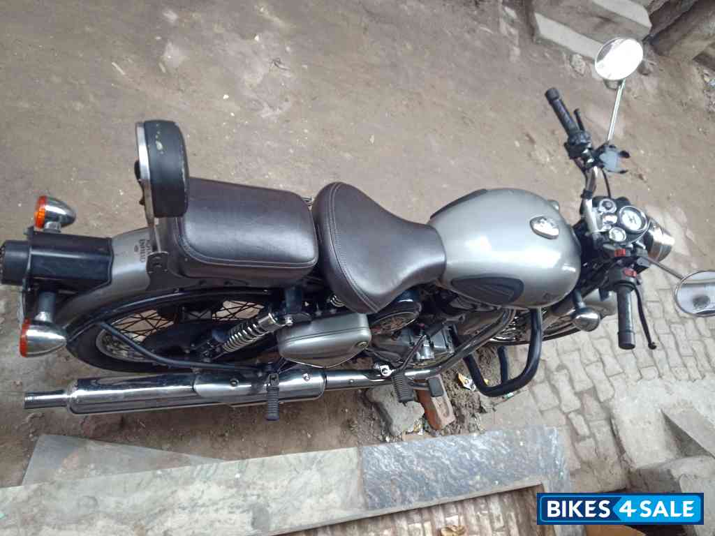 Grey Gun Metal Royal Enfield Classic 350
