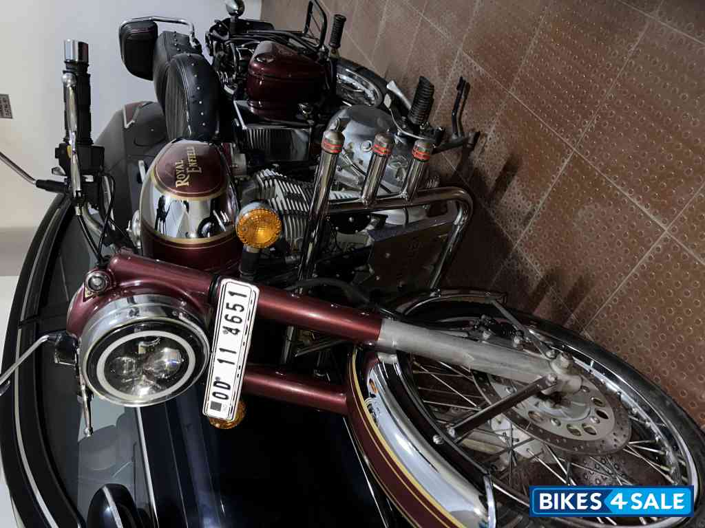 Royal Enfield Classic 500