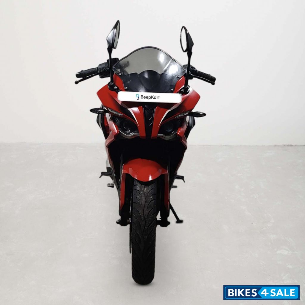 Bajaj Pulsar RS 200