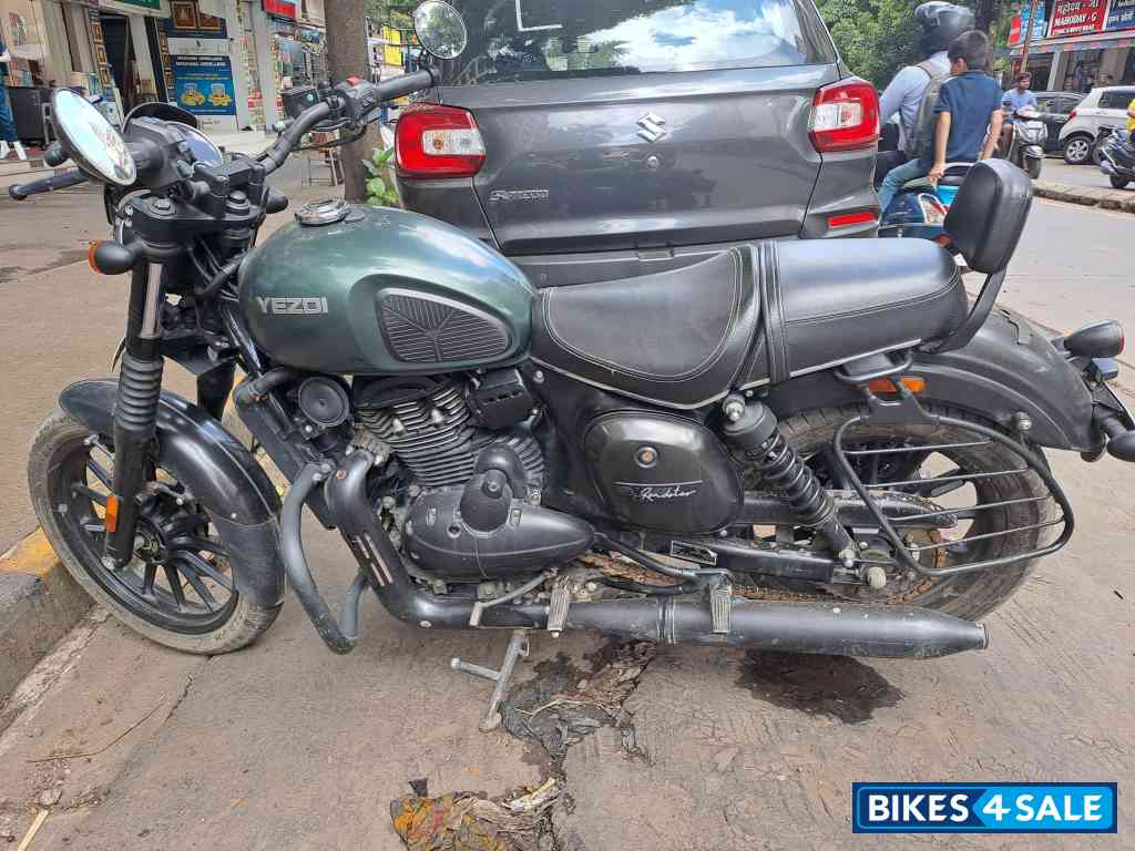 Yezdi Roadster Yezdi Roadster