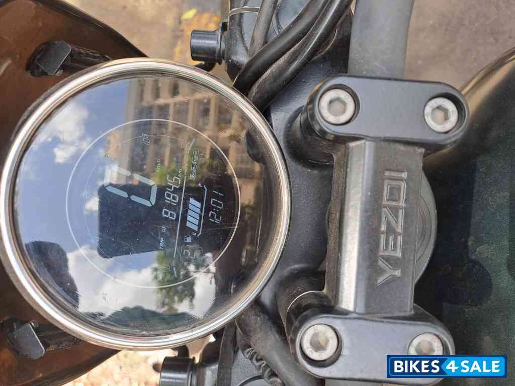 Yezdi Roadster Yezdi Roadster