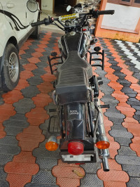 Black Royal Enfield Bullet Standard 500