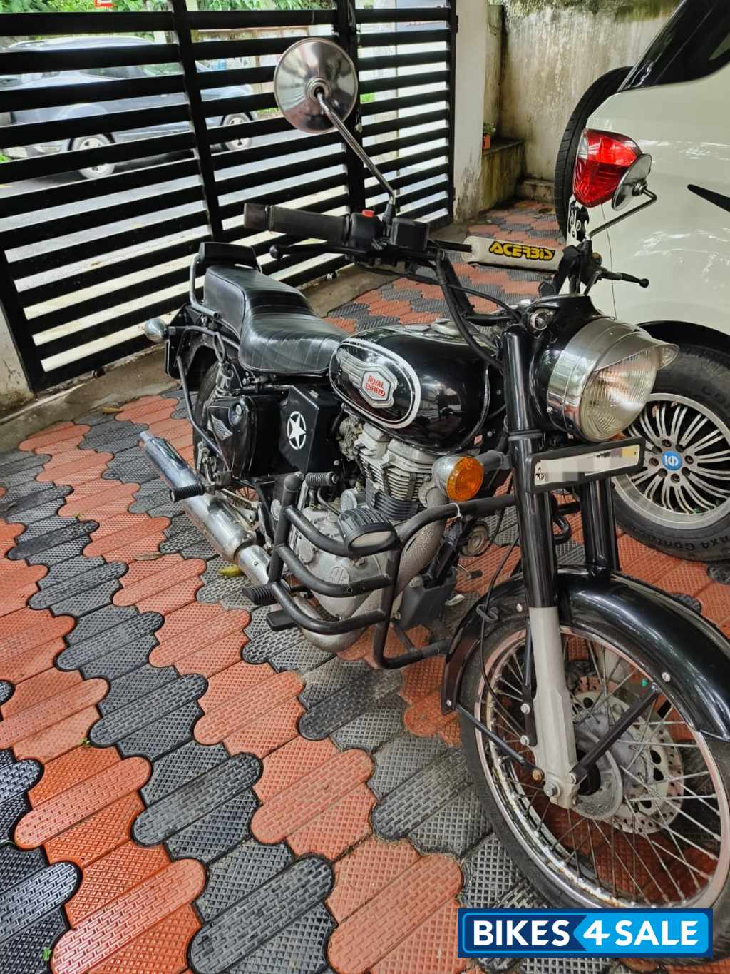 Black Royal Enfield Bullet Standard 500 Black Royal Enfield Bullet Standard 500