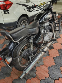 Black Royal Enfield Bullet Standard 500