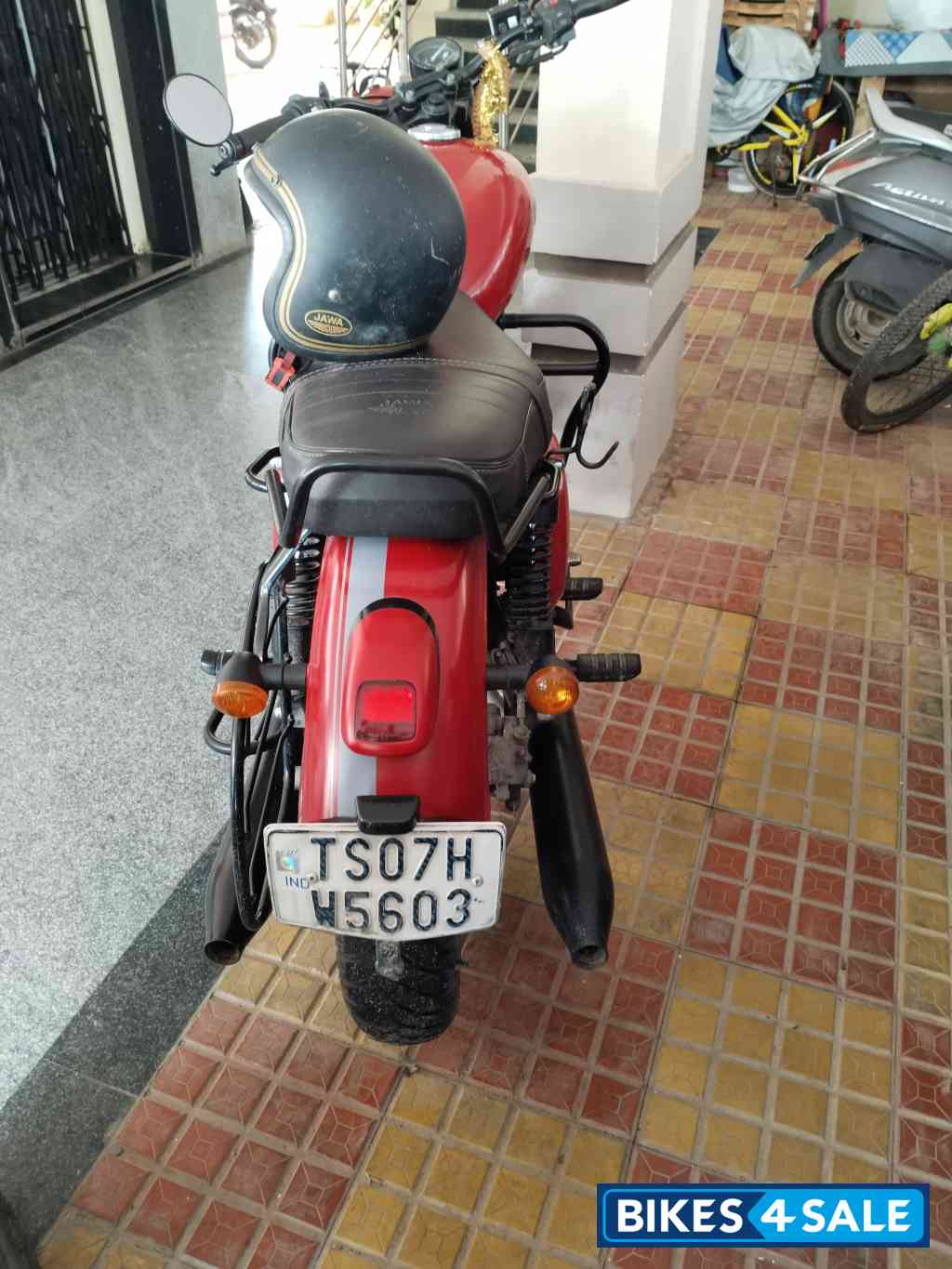 Jawa 42 Dual Channel ABS Orion Red