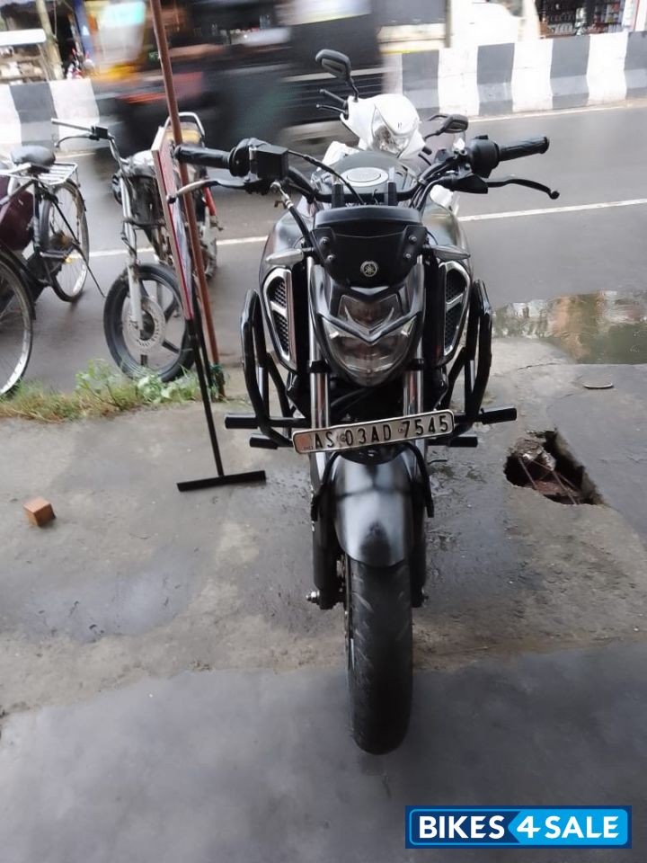 Black Yamaha FZ FI V3 BS6