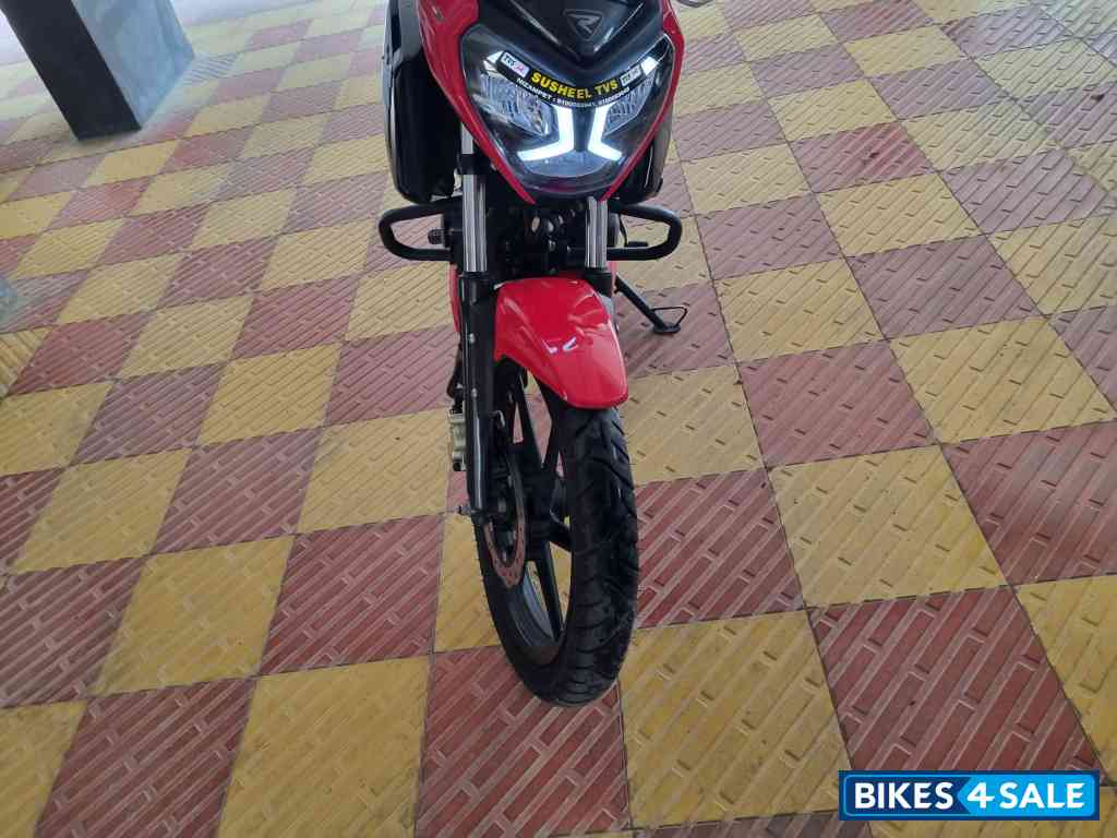 TVS Raider Split Seat