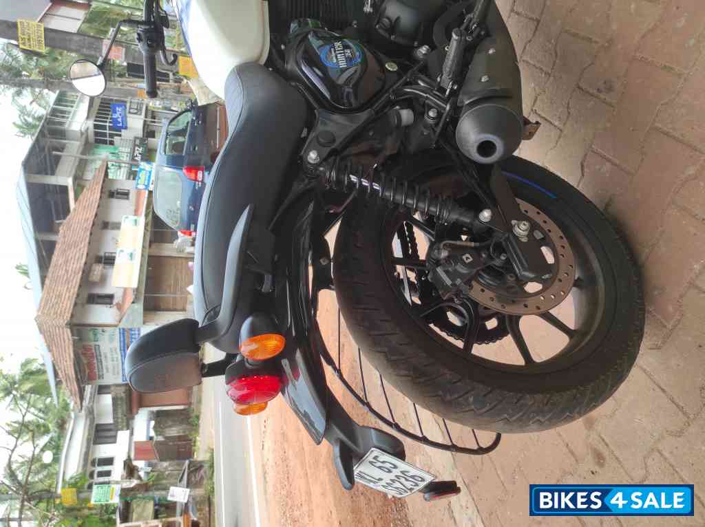 Royal Enfield Hunter 350 Metro