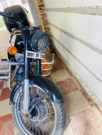 Black Royal Enfield Classic 350