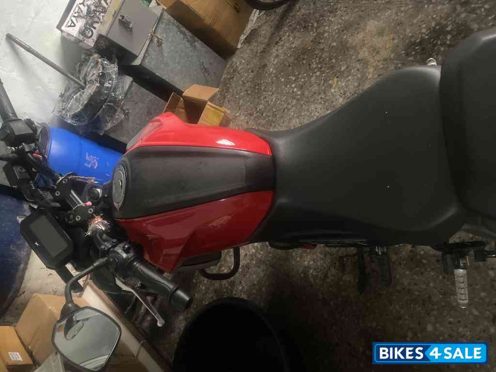 TVS Raider Split Seat