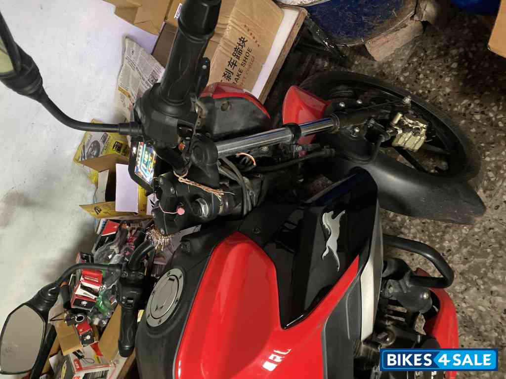 TVS Raider Split Seat