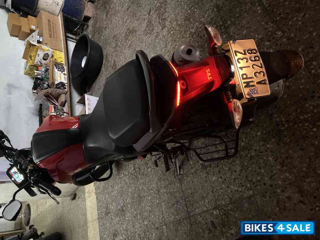 TVS Raider Split Seat