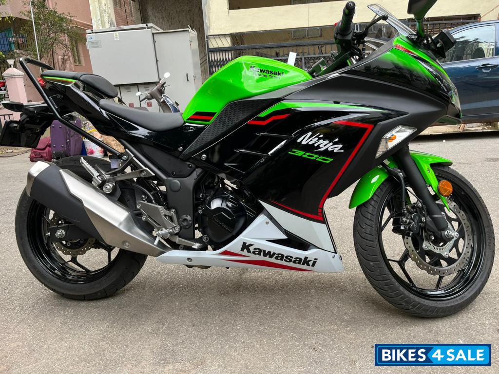 Lime Green Kawasaki Ninja 300 BS6 2023