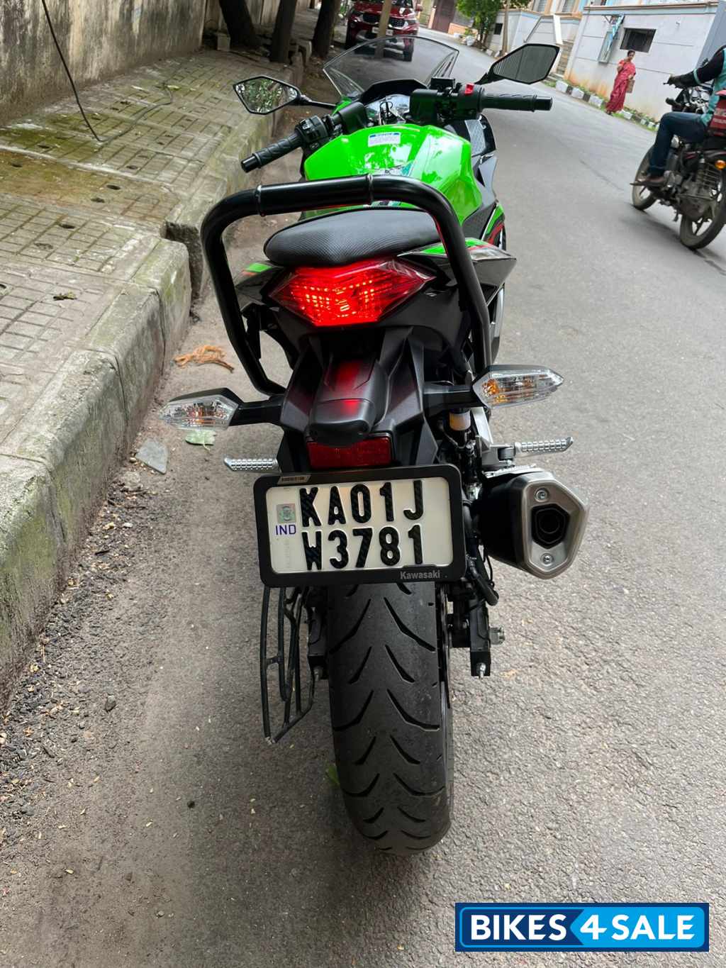 Lime Green Kawasaki Ninja 300 BS6 2023