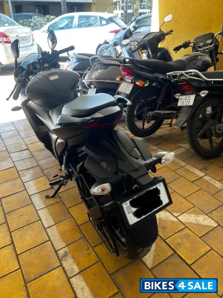 Matt Black Suzuki Gixxer SF 250 BS6