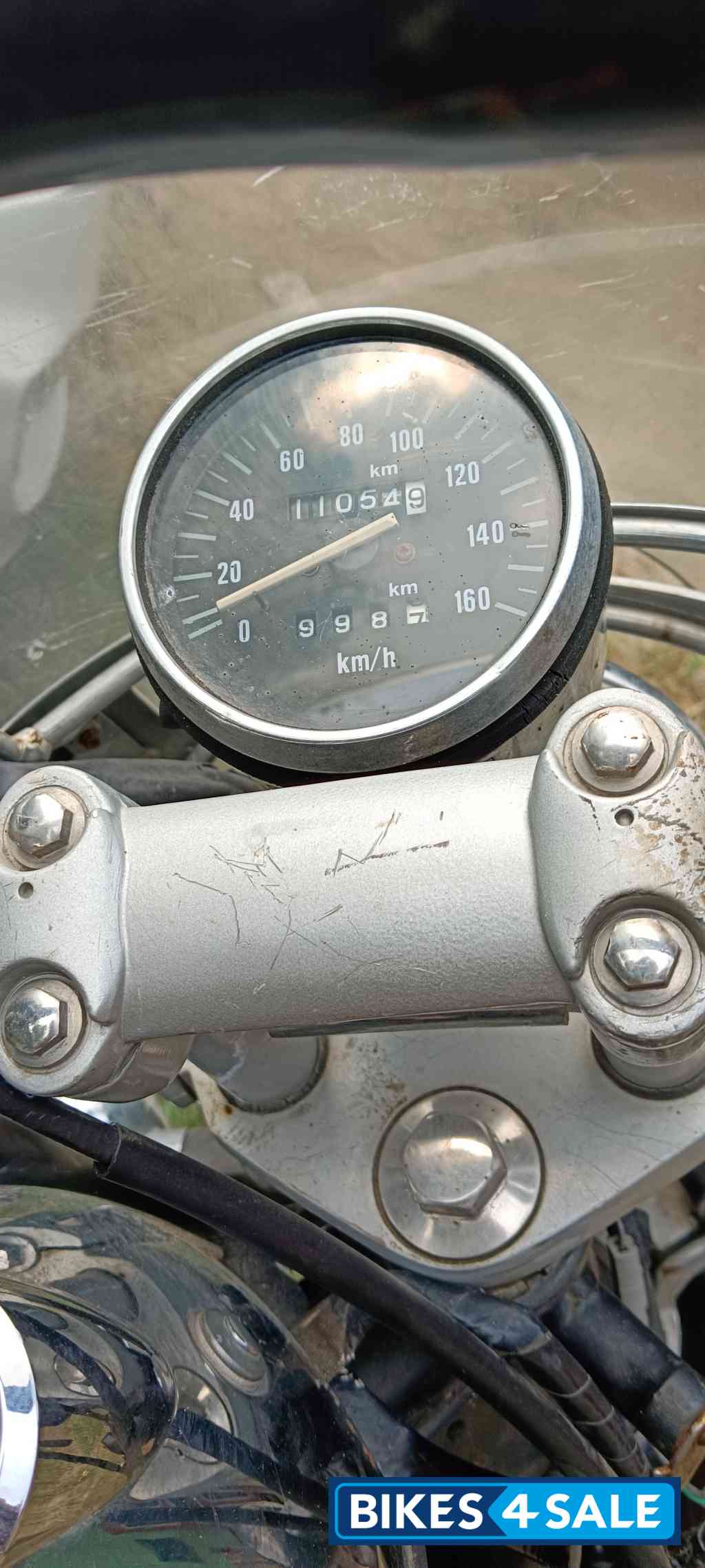 Bajaj Avenger 220 DTS-i