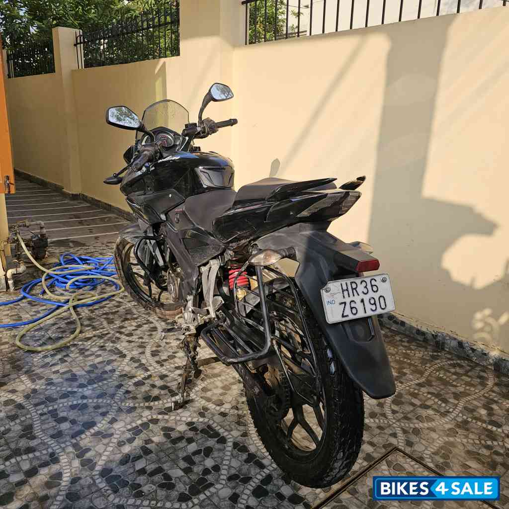 Bajaj Pulsar AS 150