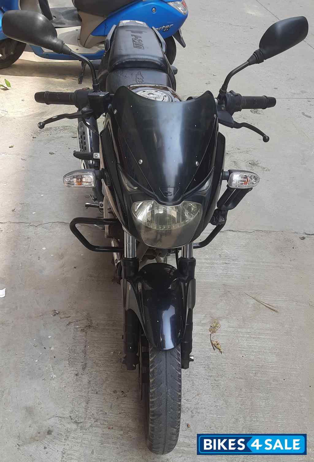 Bajaj Pulsar 180