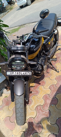 Yellow And Black Honda CB350RS