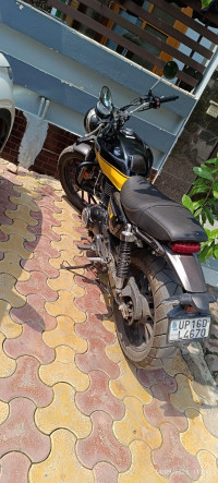 Yellow And Black Honda CB350RS