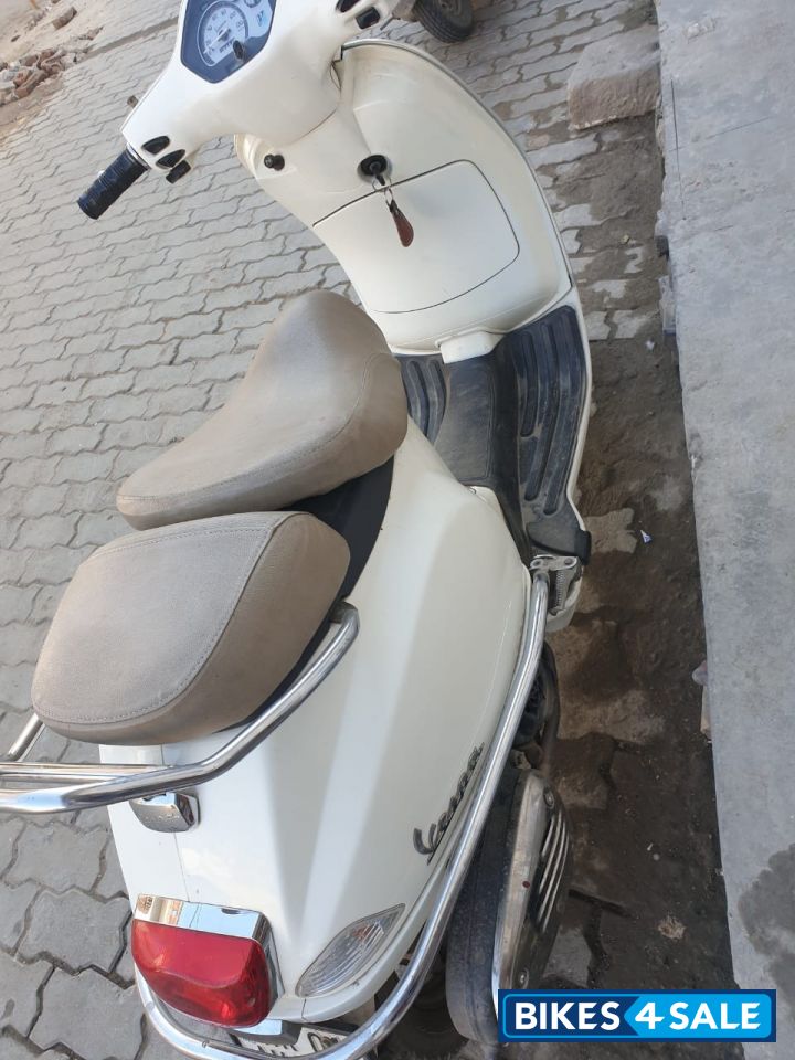 Vespa LX 125
