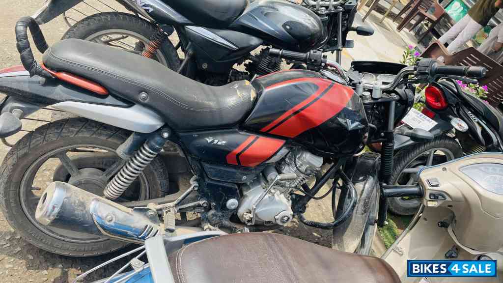 Blk Bajaj V12