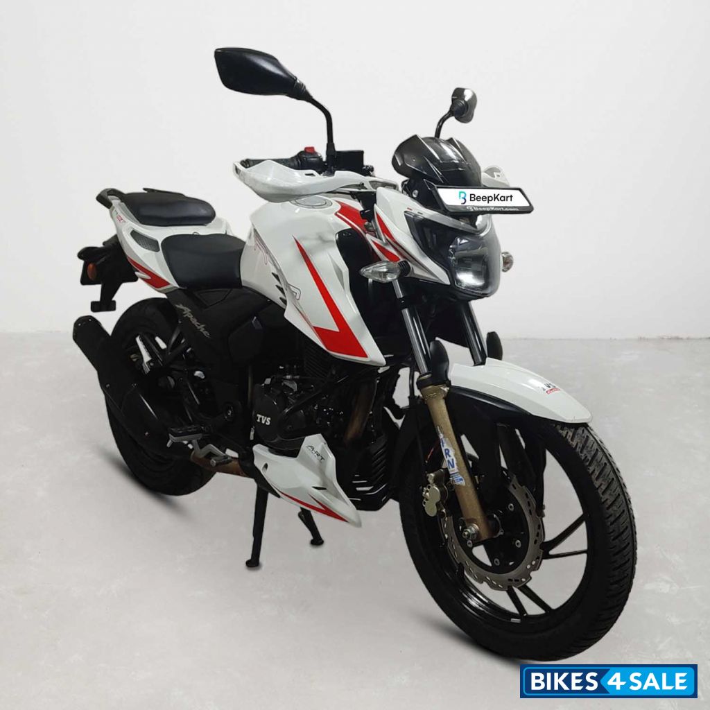 TVS Apache RTR 200 4V