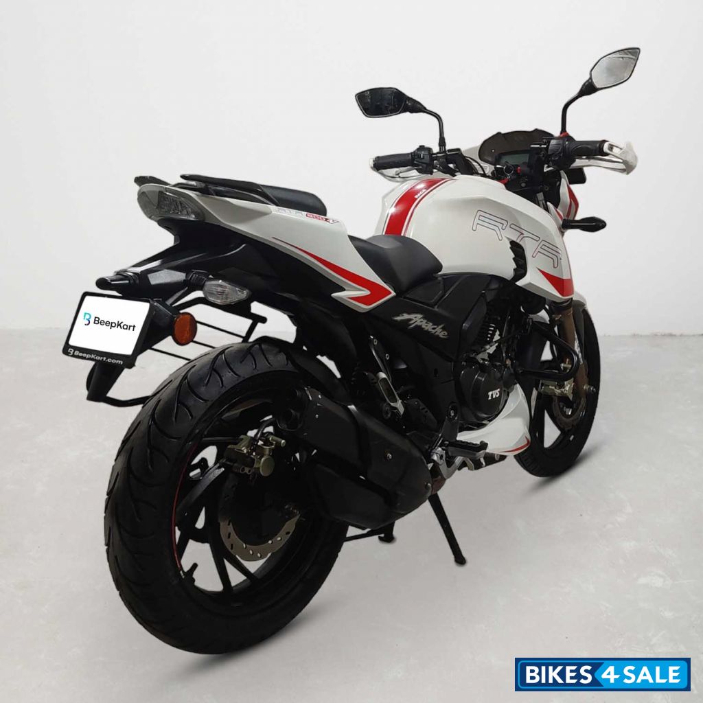 TVS Apache RTR 200 4V