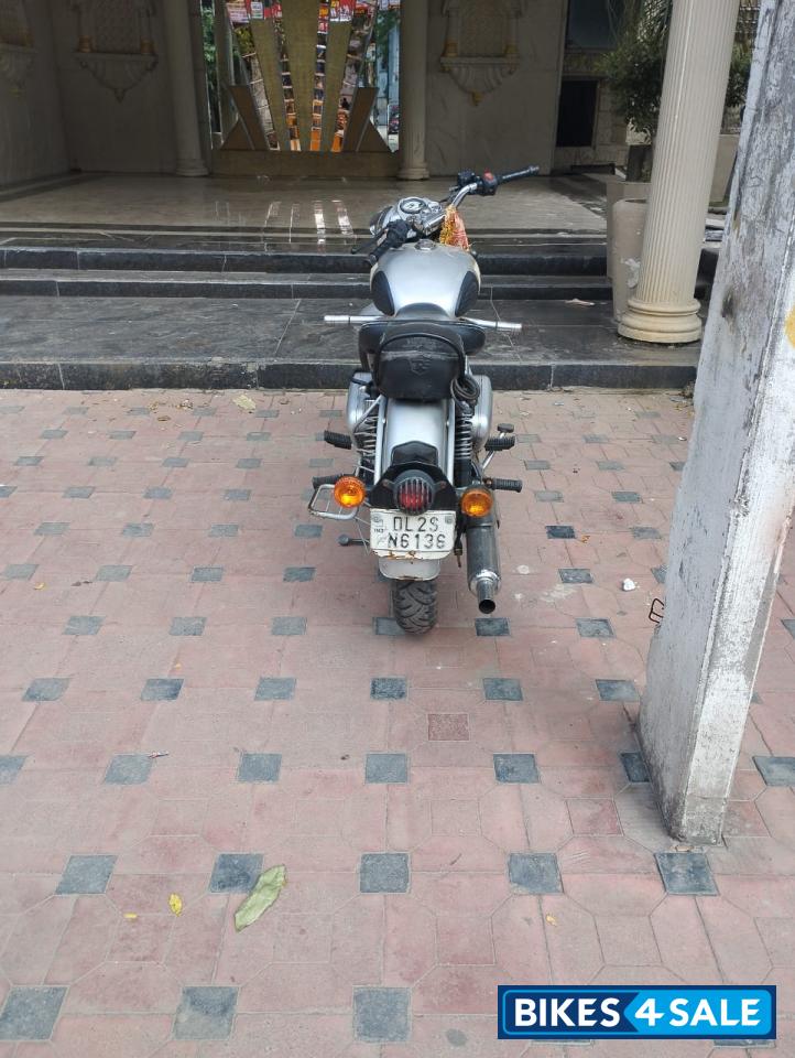 Royal Enfield Bullet 350 Royal Enfield Bullet 350