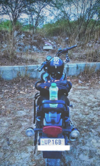 Bajaj Avenger Street 220