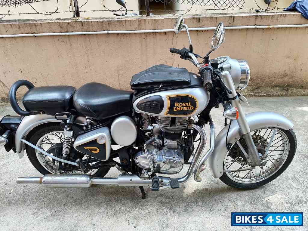 Silver Royal Enfield Classic 350