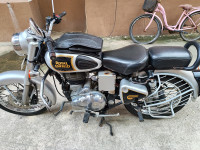 Silver Royal Enfield Classic 350