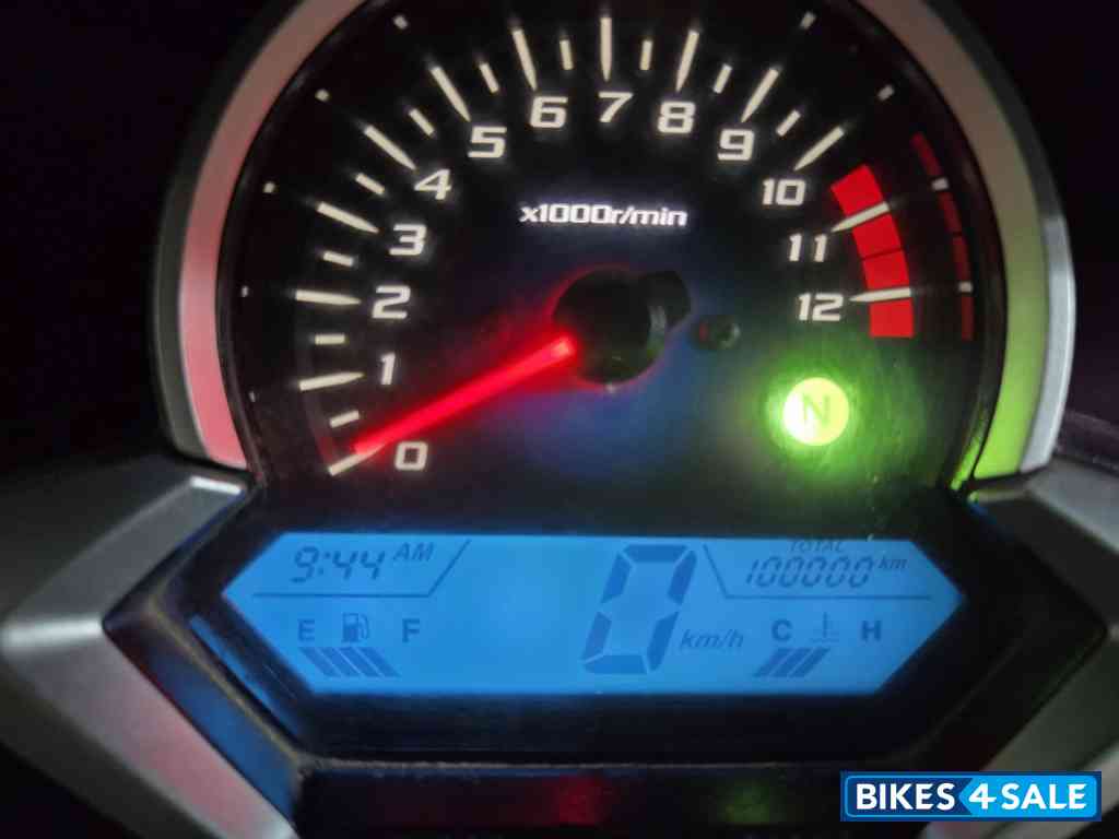 Black Honda CBR 250R