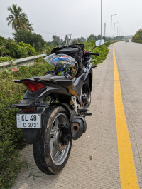 Black Honda CBR 250R