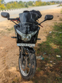 Black Honda CBR 250R