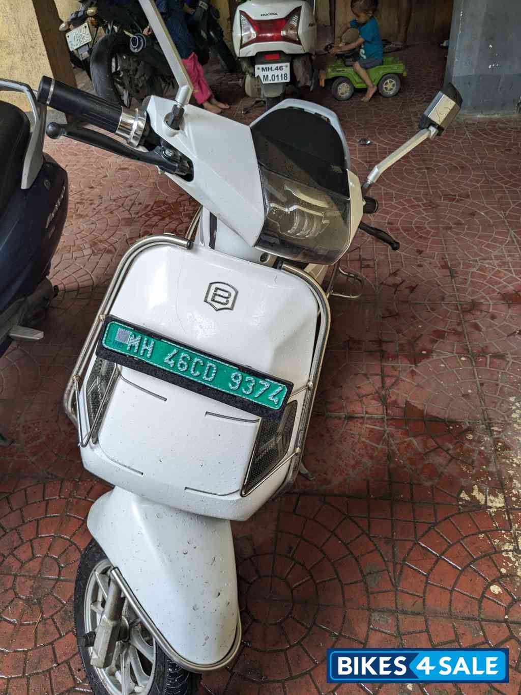 BGauss B8 Lithium Ion