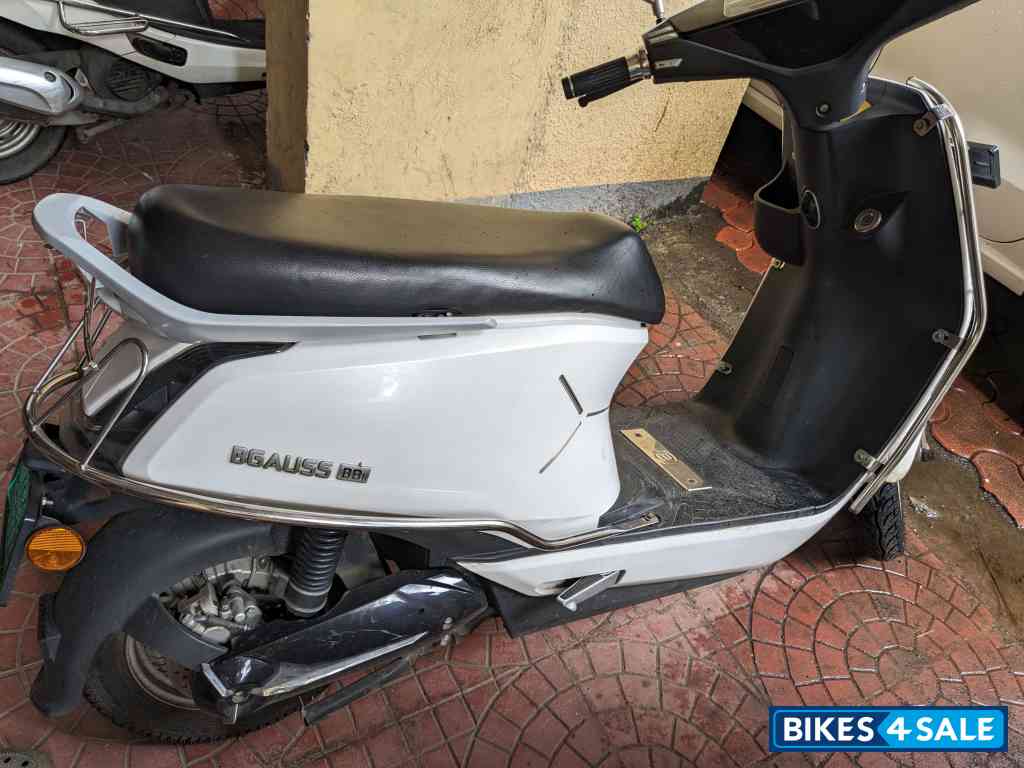 BGauss B8 Lithium Ion