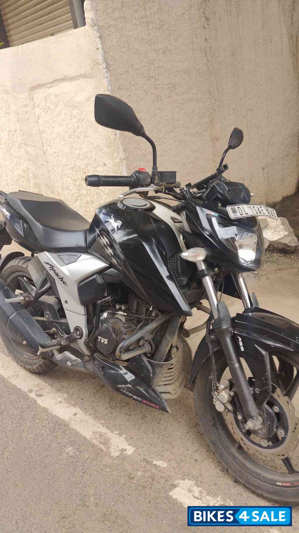 TVS Apache RTR 160 4V