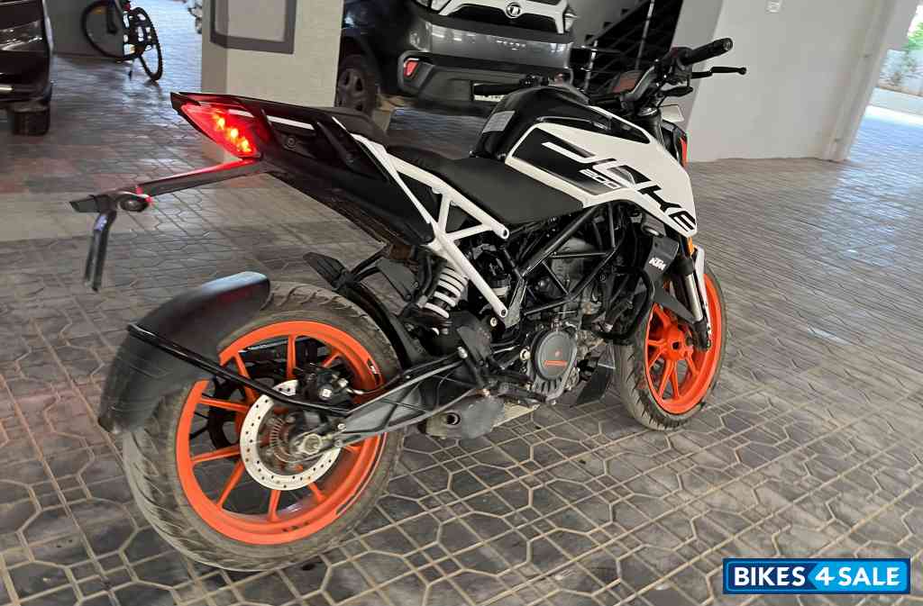 KTM Duke 200 ABS