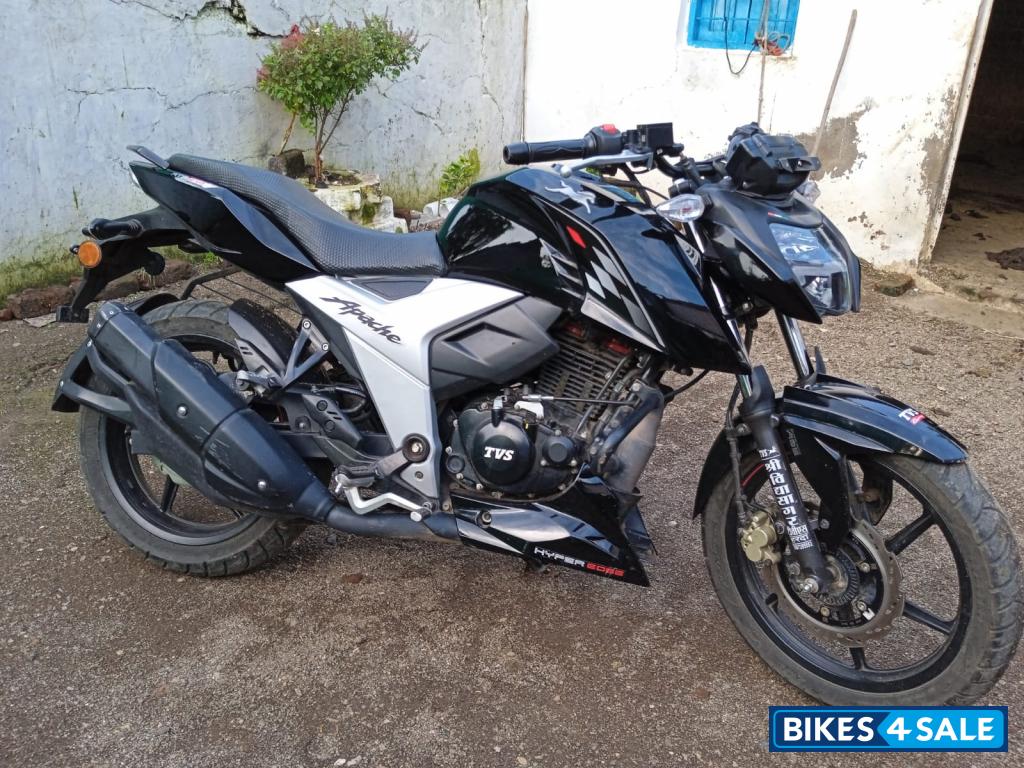TVS Apache RTR 160 4V