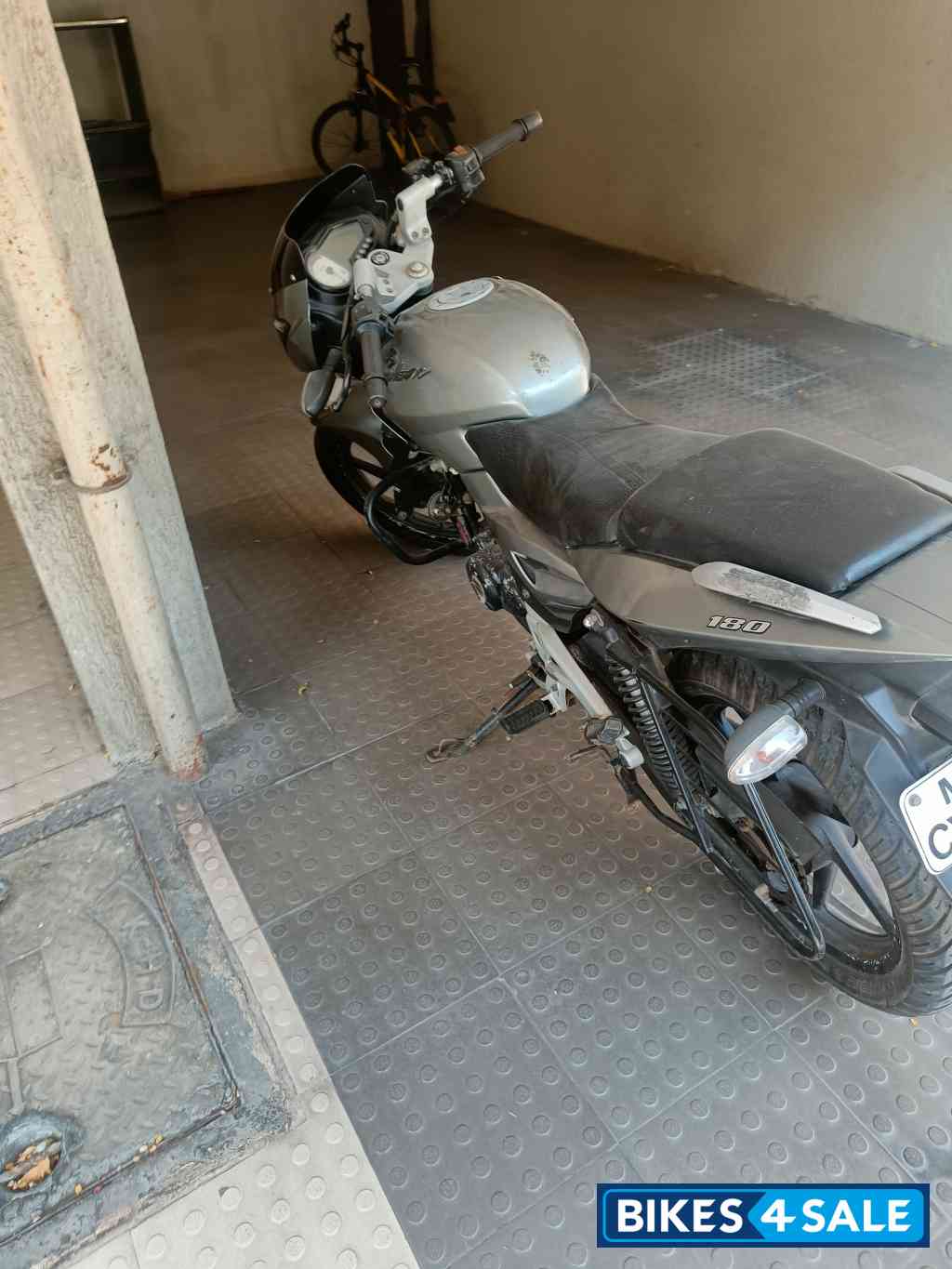 Bajaj Pulsar 180 DTSi