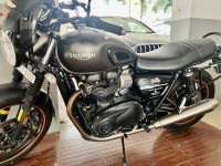 Triumph Street Twin
