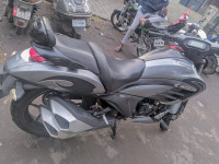 Suzuki Intruder 150