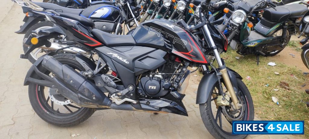 Black N Red TVS Apache RTR 200 4V ABS