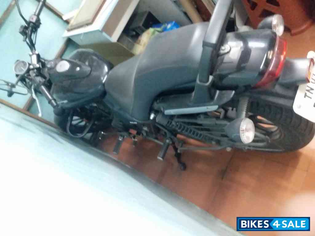 Bajaj Avenger Street 160