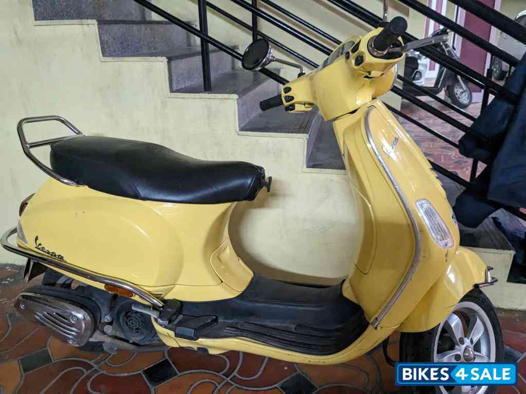 Vespa VXL 125