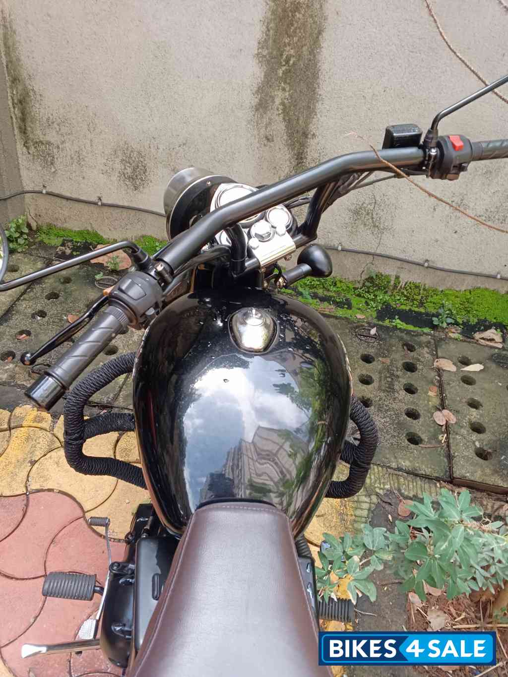 Black Royal Enfield Bullet Standard 500