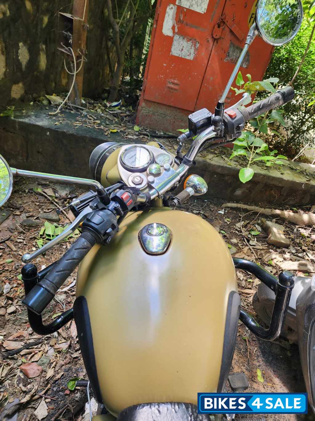 Desert Storme Brown Royal Enfield Classic Desert Storm